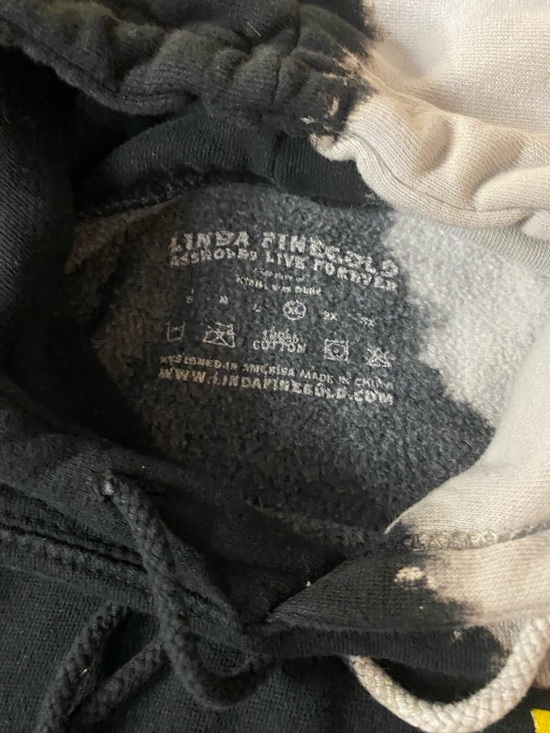 Linda Finegold “Assholes Live Forever” Graphic Hoodie – XL - Picture 5 of 8